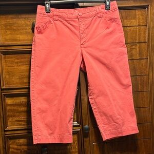 Lee Coral Just Below the Waist Skimmers in Coral